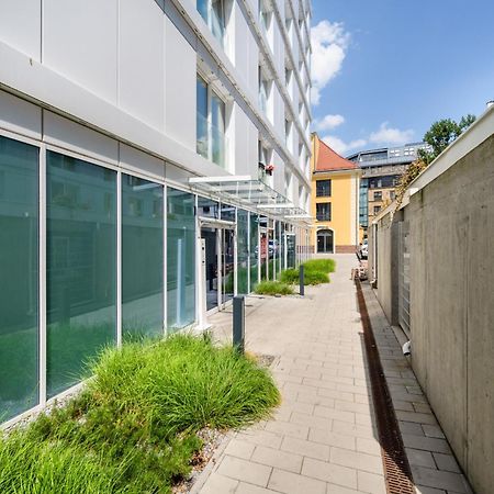 Elegant Apartment With Balcony By The Oder River In Wroclaw By Renters Prestige ภายนอก รูปภาพ