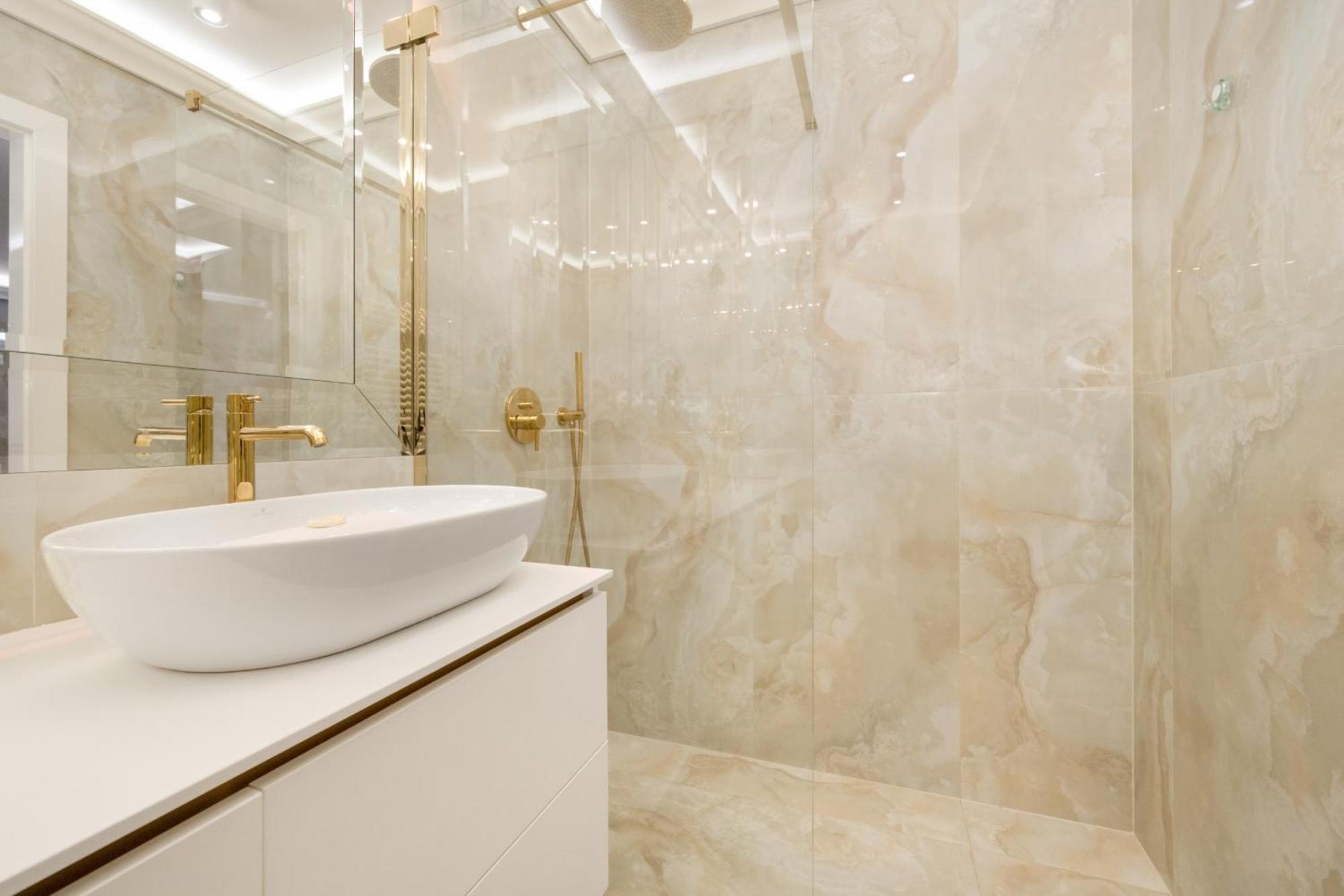 Elegant Apartment With Balcony By The Oder River In Wroclaw By Renters Prestige ภายนอก รูปภาพ