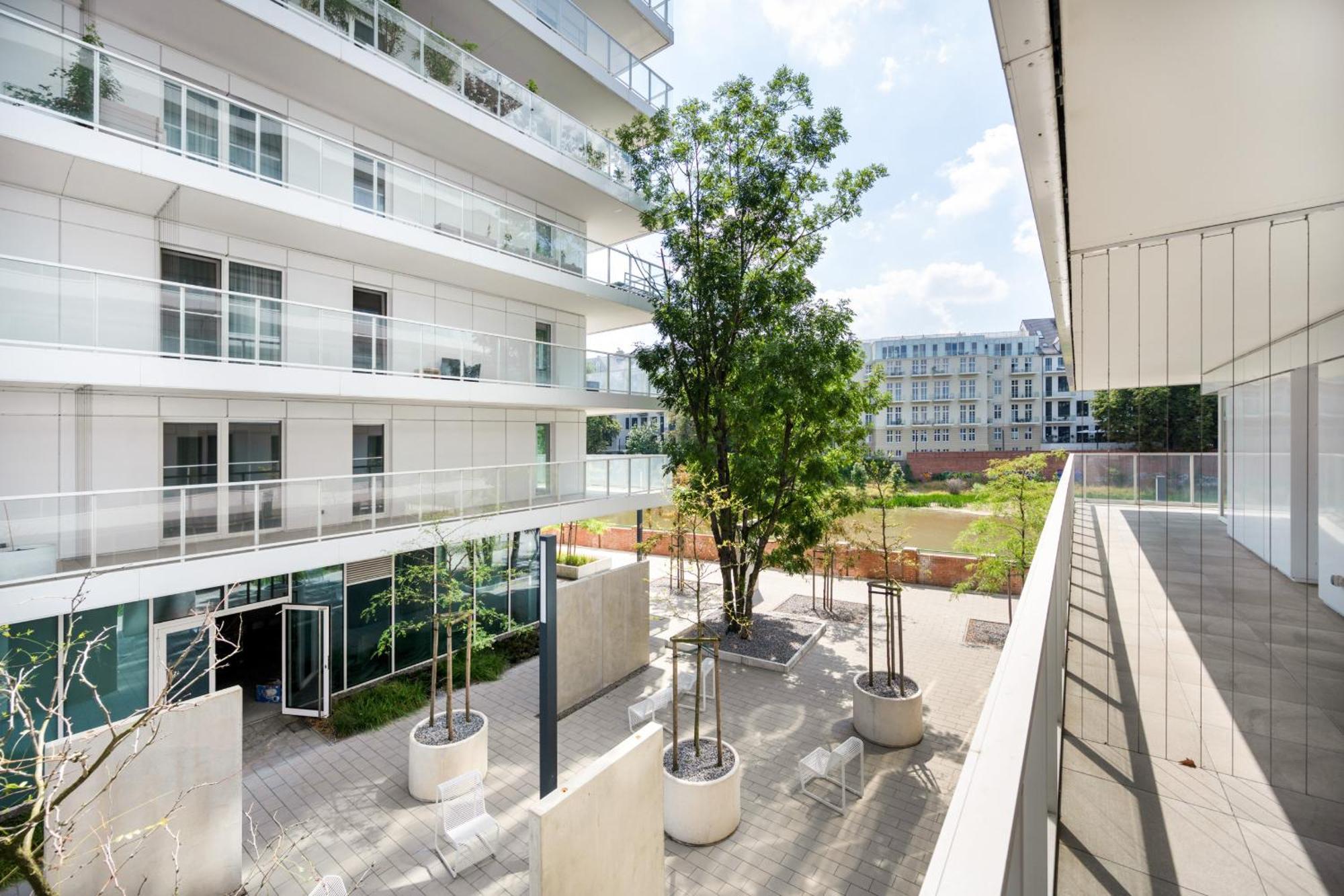 Elegant Apartment With Balcony By The Oder River In Wroclaw By Renters Prestige ภายนอก รูปภาพ