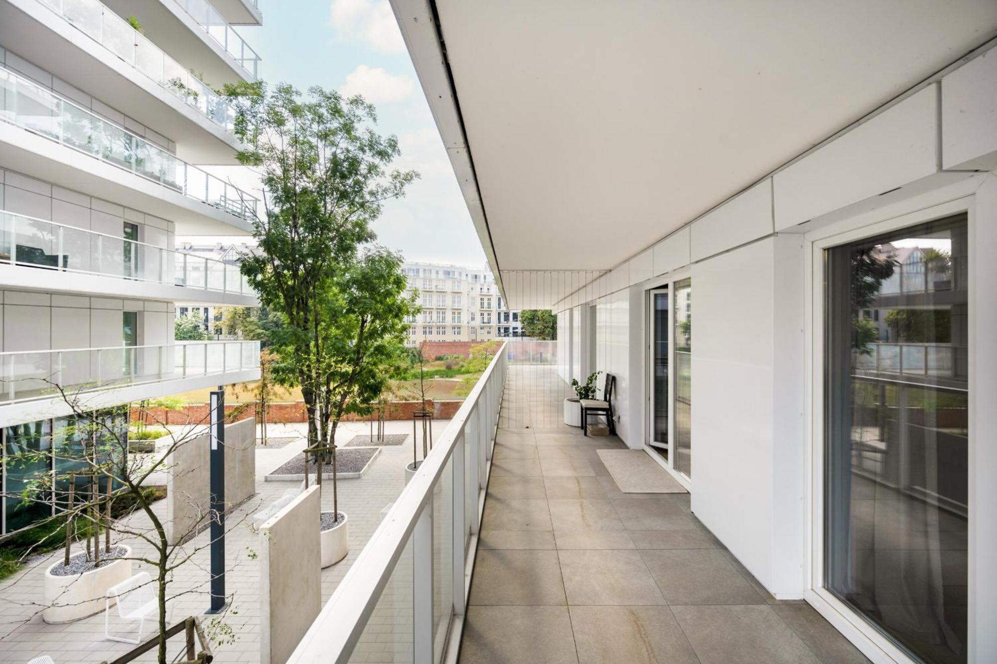Elegant Apartment With Balcony By The Oder River In Wroclaw By Renters Prestige ภายนอก รูปภาพ